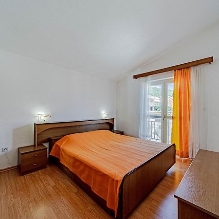 Apartments Kuzma Смоквица Экстерьер фото