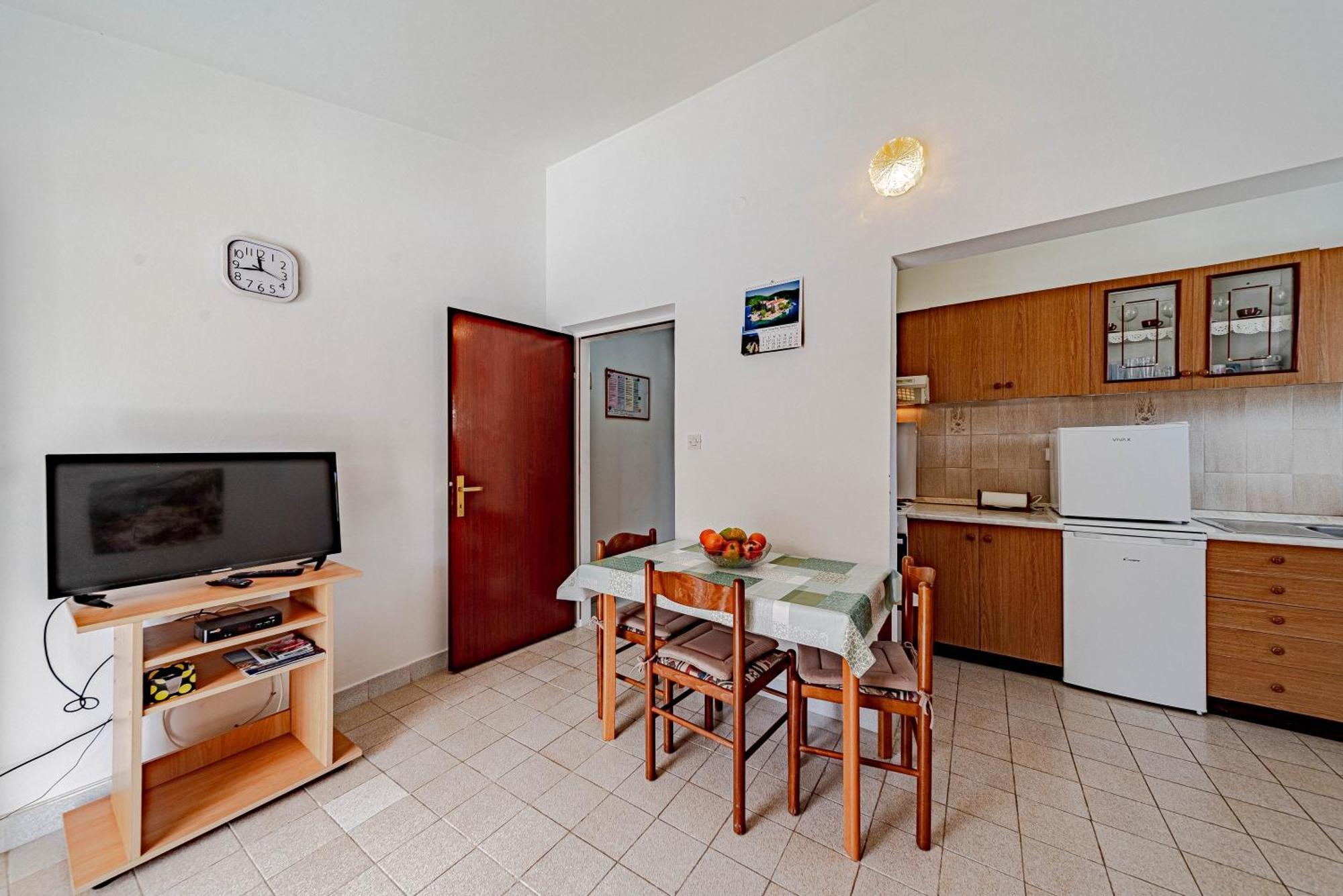 Apartments Kuzma Смоквица Экстерьер фото