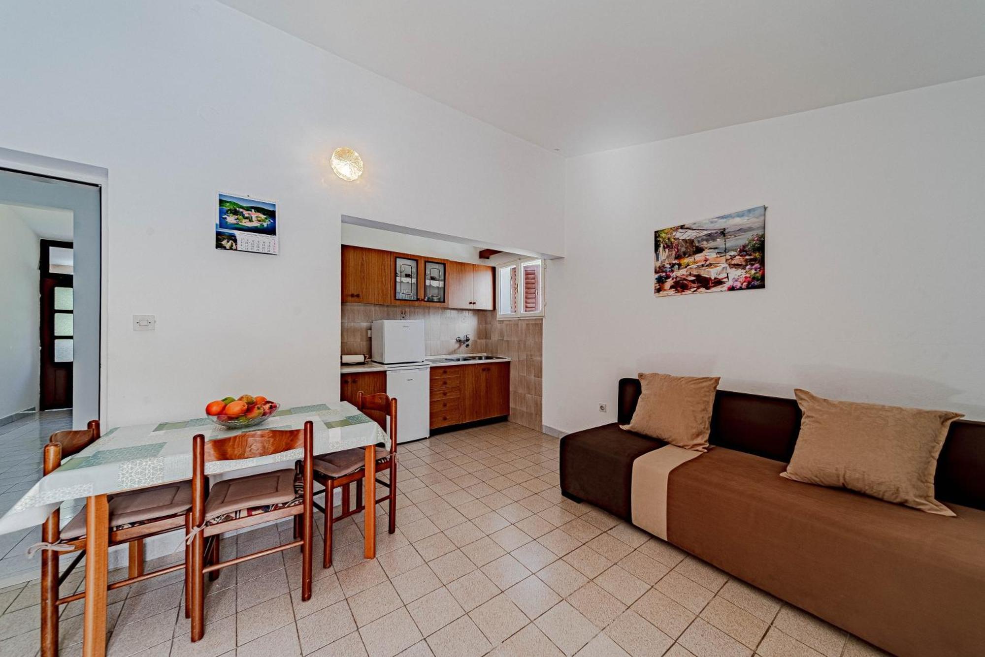 Apartments Kuzma Смоквица Экстерьер фото
