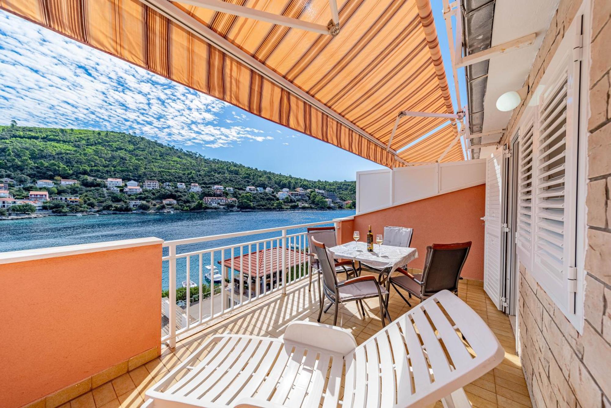 Apartments Kuzma Смоквица Экстерьер фото