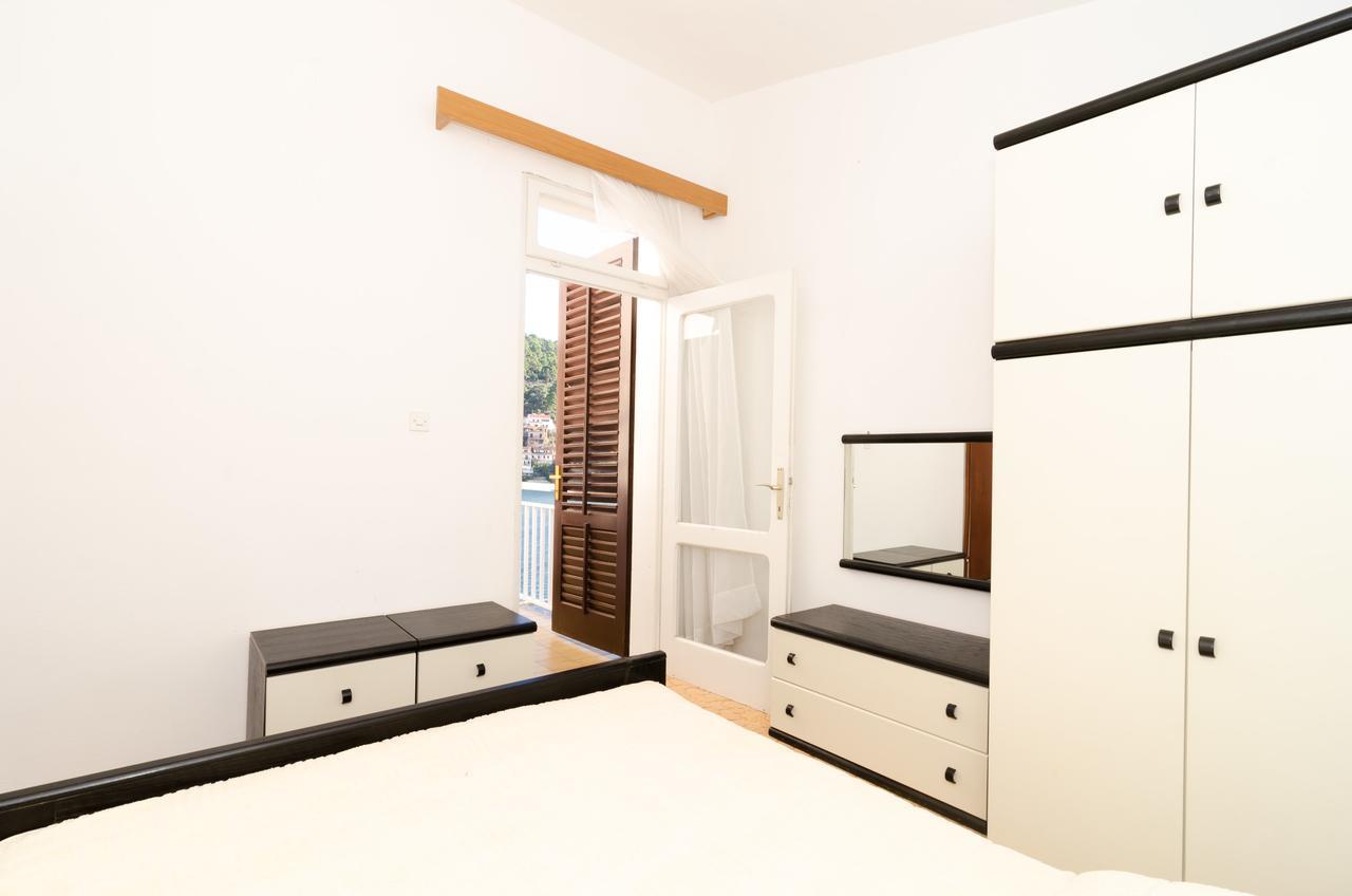 Apartments Kuzma Смоквица Экстерьер фото