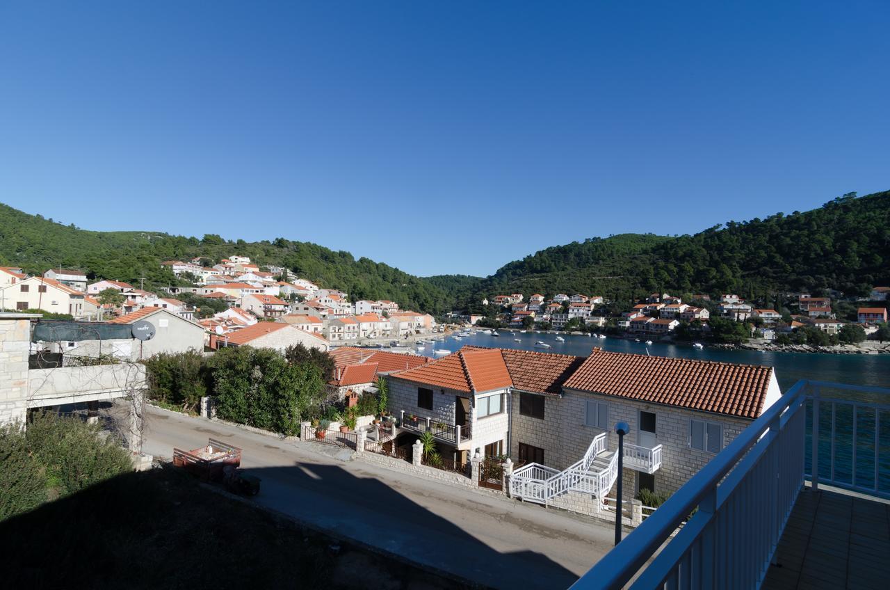 Apartments Kuzma Смоквица Экстерьер фото